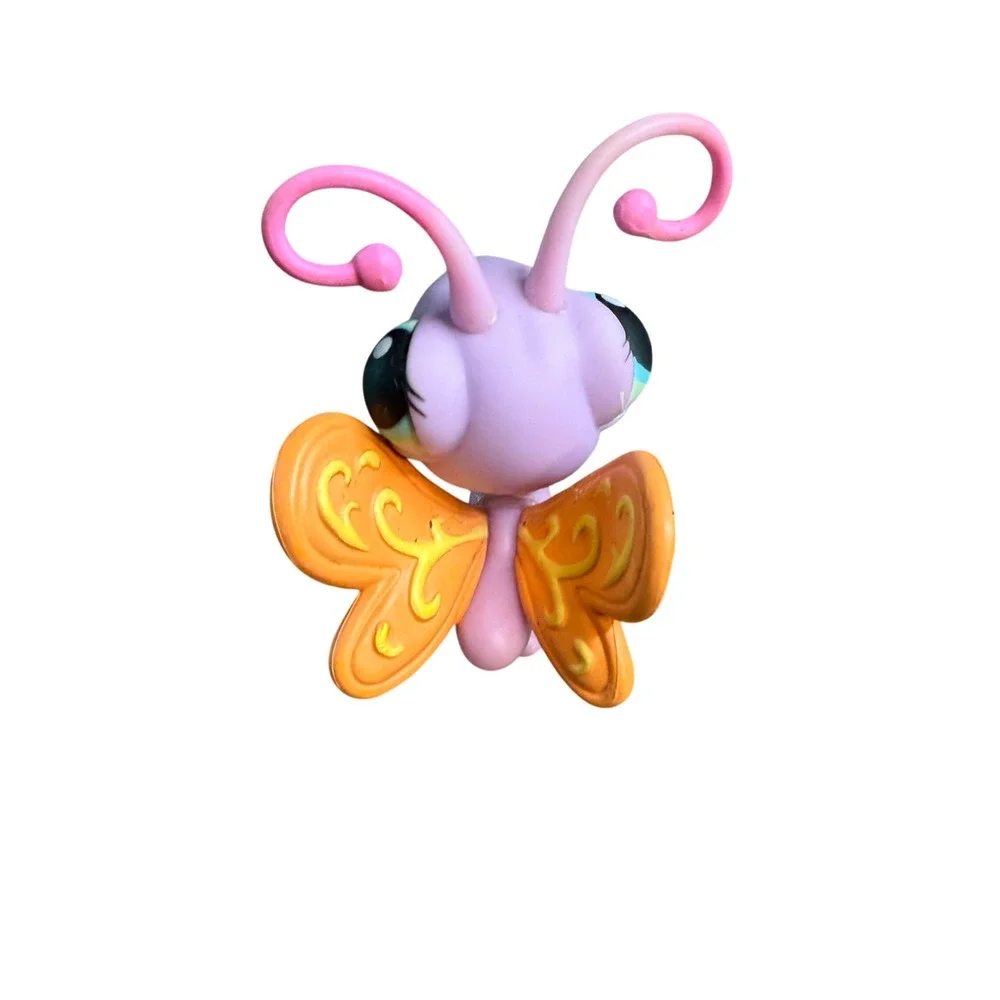 Hasbro Littlest Pet Shop #2437 Purple Butterfly Orange Wings‎ Teal Eyes LPS Toy